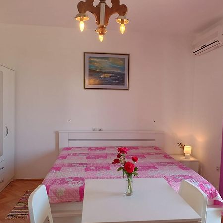 Apartments Nela Єлса Номер фото